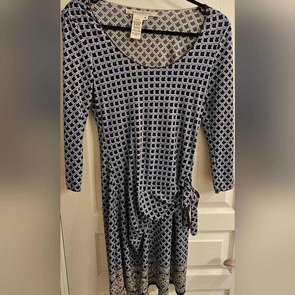 Max Studio Black and White Sheath Dress with Peter Pan Collar